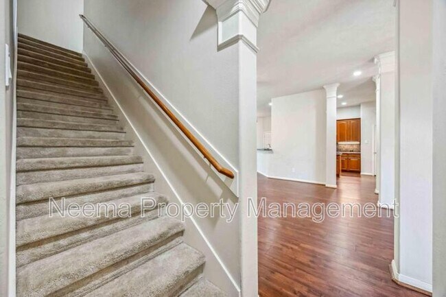 Building Photo - 23822 Wellington Ct Blvd