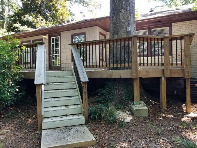 Building Photo - 40 Mt Paran Rd NE