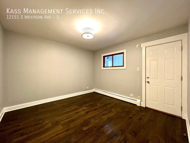 Building Photo - 12151 S Western Ave