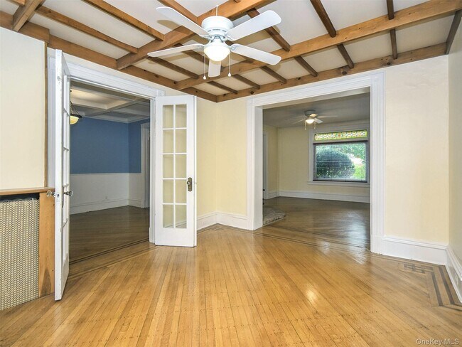 Building Photo - 27 Summit Ave