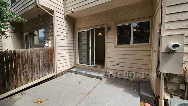 Building Photo - 3033 W 107th Pl