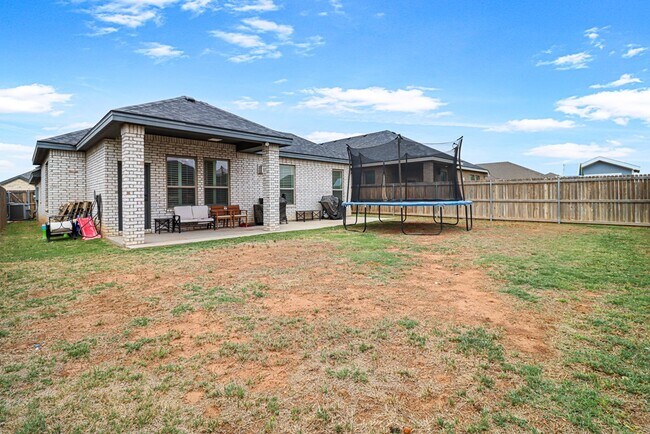 Building Photo - 1612 Palo Duro Dr