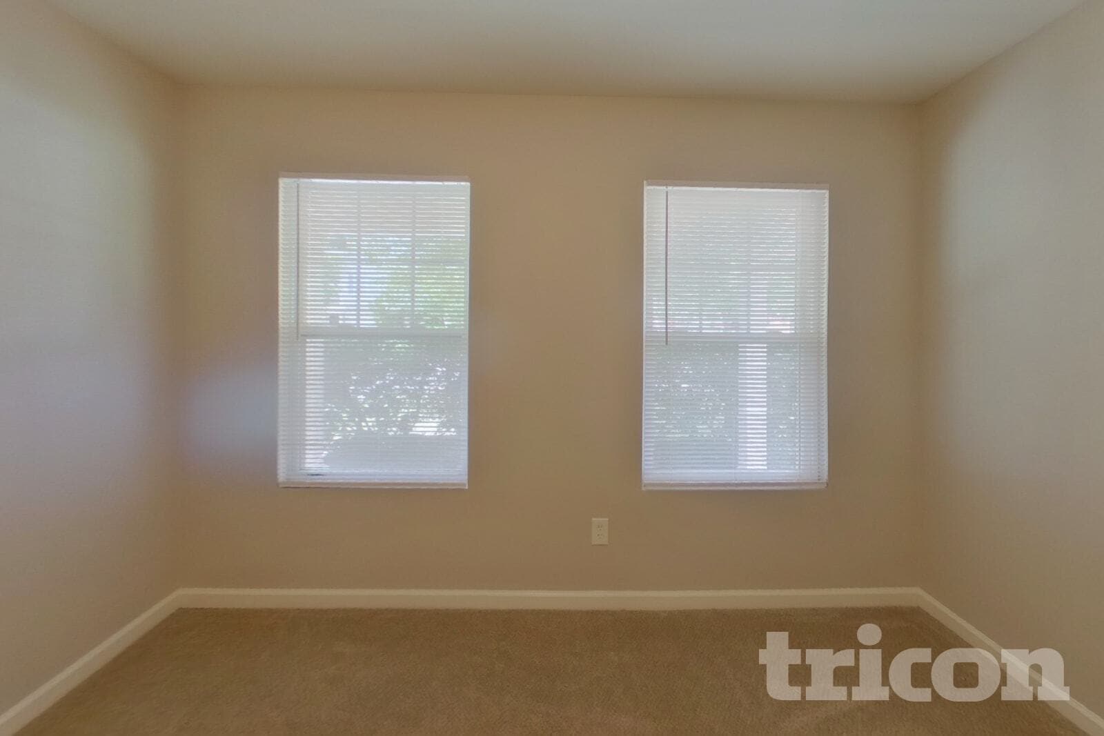 Building Photo - 4201 Broadstairs Dr SW