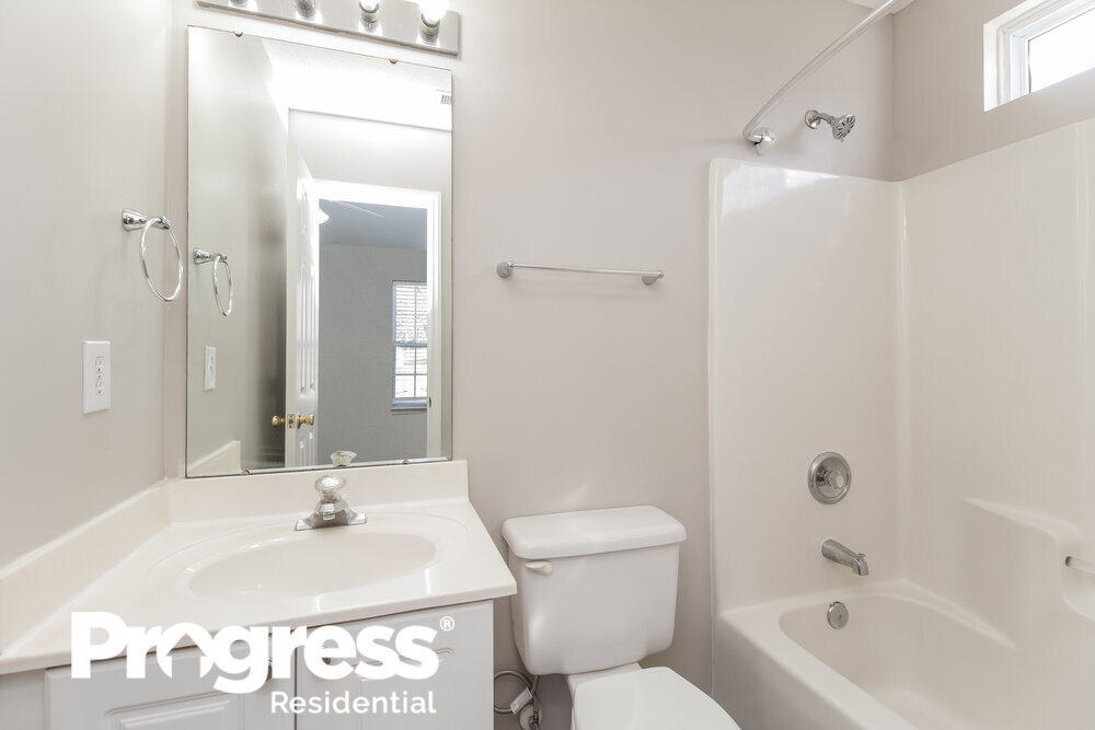Building Photo - 2329 Ivy Run Dr