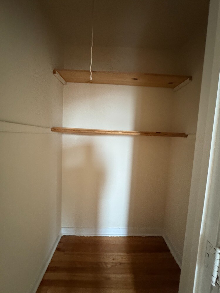 Building Photo - 2043 N Cicero Ave