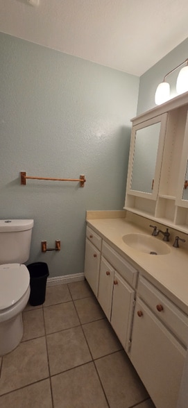 Building Photo - 5315 N Barranca Ave