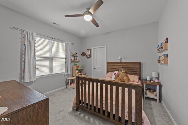 Building Photo - 4 Bedroom Home Close to Downtown Wake Forest. Fenced Yard!