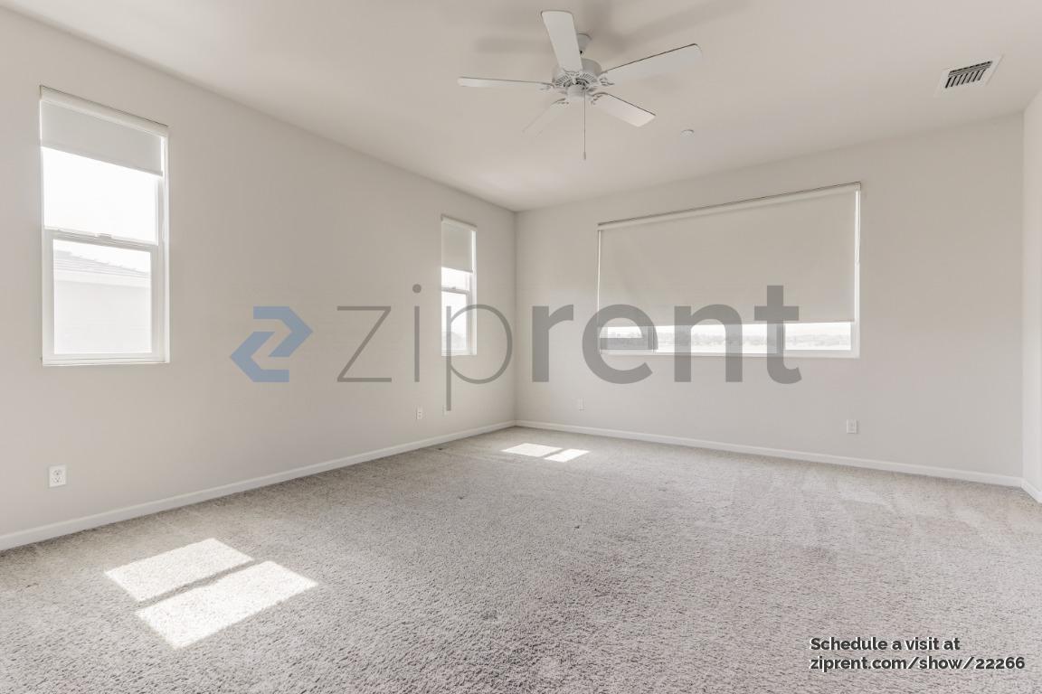 Building Photo - 1523 Oliveira Dr