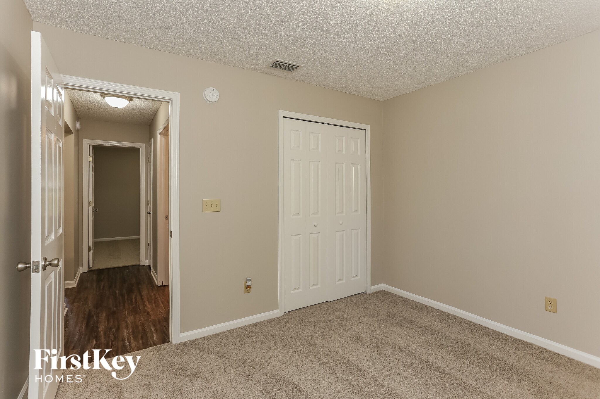 Building Photo - 1734 Chandelier Cir E