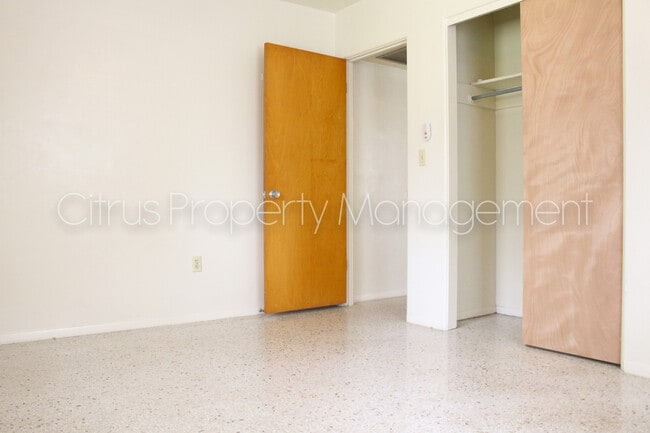 Building Photo - Two Bedroom Duplex