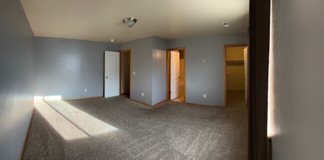 Building Photo - Great 3BR 2BA Home in RiverRock