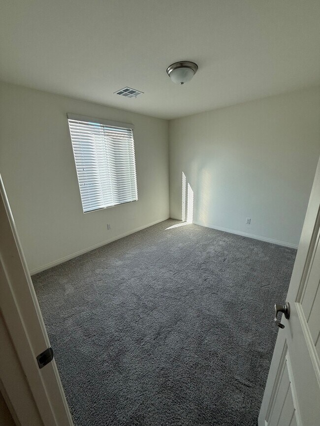 Building Photo - 8069 Athos Ct