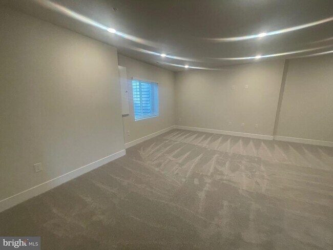 Building Photo - 2264 Marcy Dr