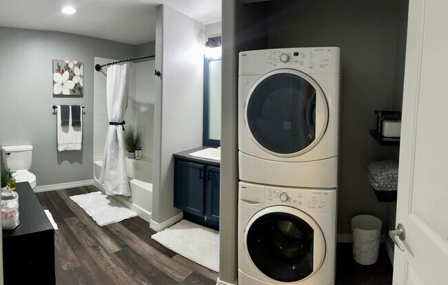 Building Photo - 23413 E Dorado Pl