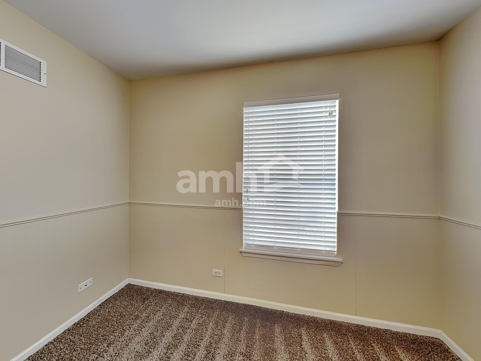 Building Photo - 1906 Landings Ct