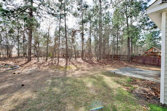 Building Photo - 1908 Lake Carolina Dr
