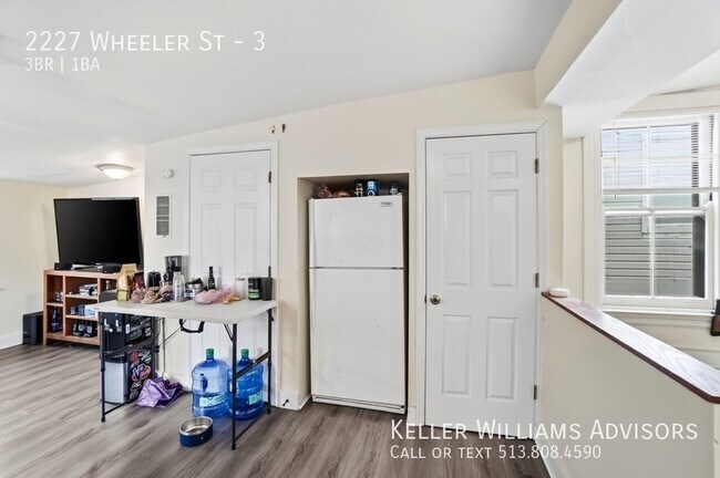 Building Photo - 2227 Wheeler St