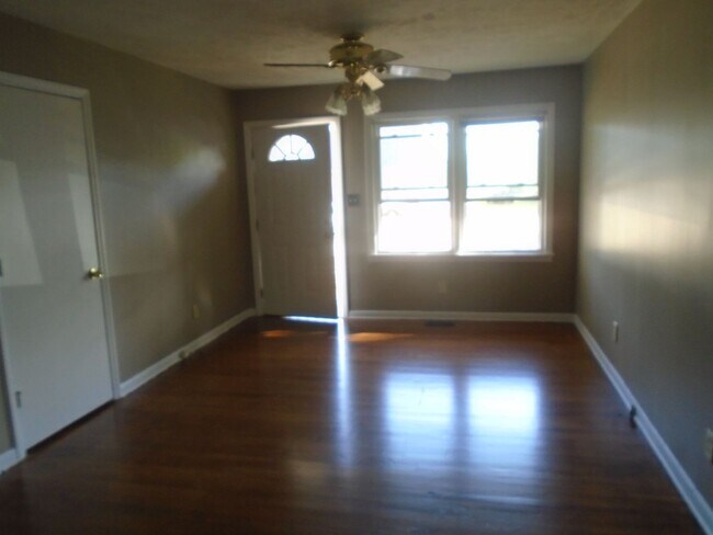 Building Photo - 611-1 Drypoint Ln.