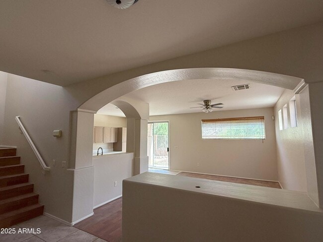 Building Photo - 137 W Mountain Sage Dr