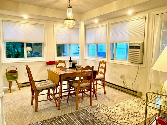 Building Photo - 2 Mohican Rd