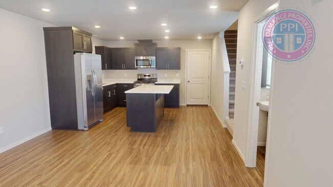 Building Photo - New Construction, Spring Creek / Stylish T...