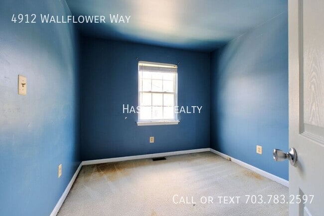 Building Photo - 4912 Wallflower Wy
