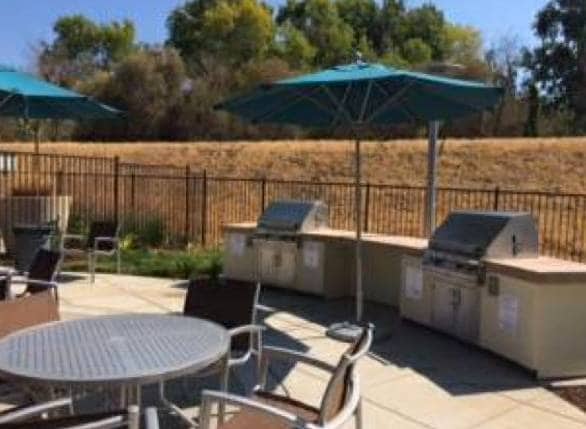 Courtside BBQ - 680 Fernleaf Drive