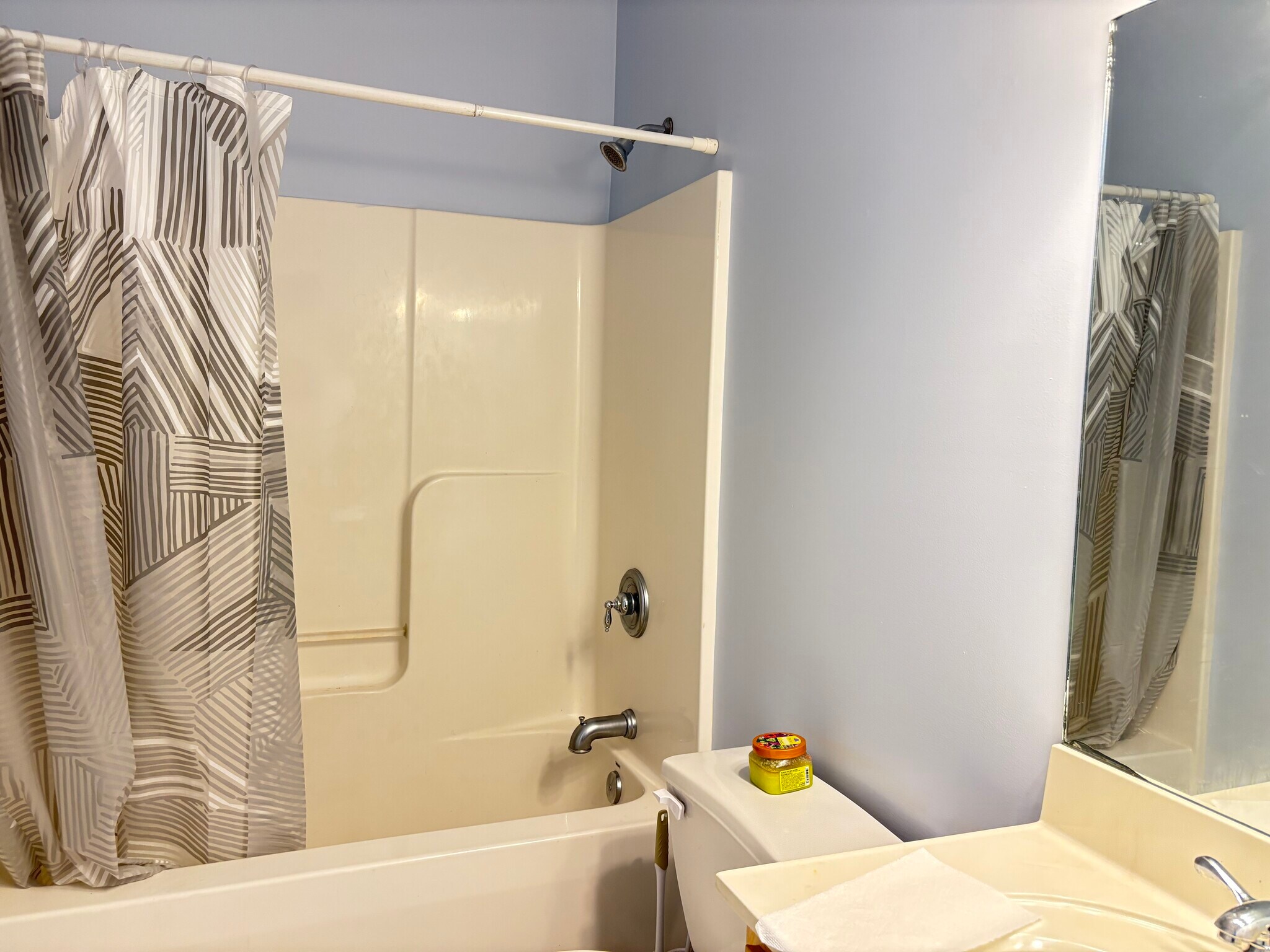 Building Photo - 118 Helen Ct