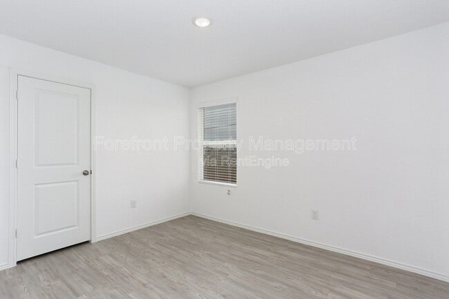 Building Photo - 6503 Scarecrow Wy