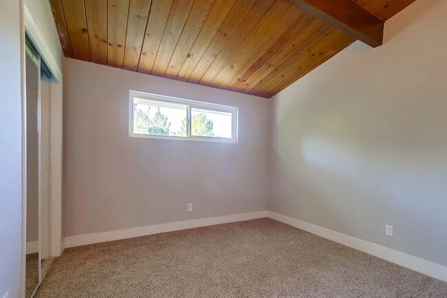Building Photo - 9145 Fanita Rancho Rd