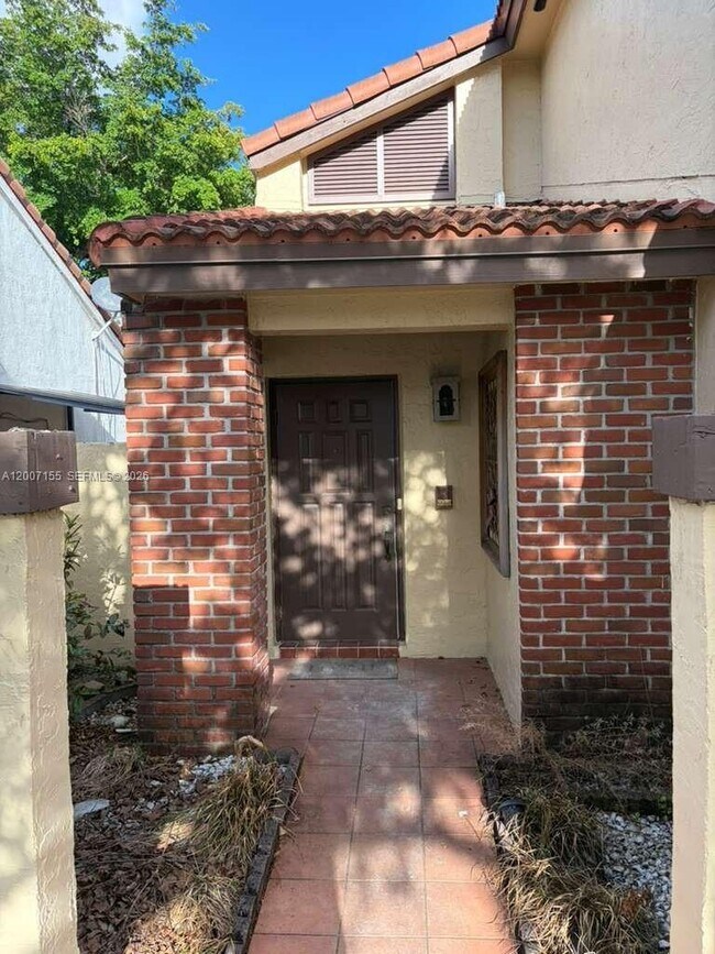 Building Photo - 17317 NW 63rd Ave