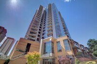 Building Photo - 1Bd/1Ba Bellevue Condo