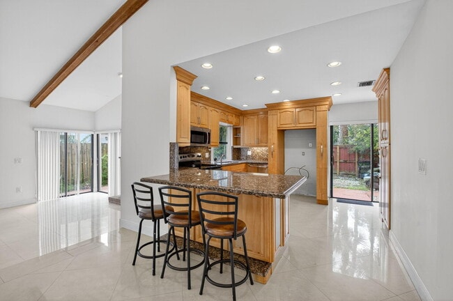 Building Photo - 7576 Sierra Terrace E