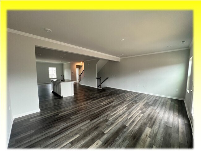 Building Photo - 753 Gimari Dr