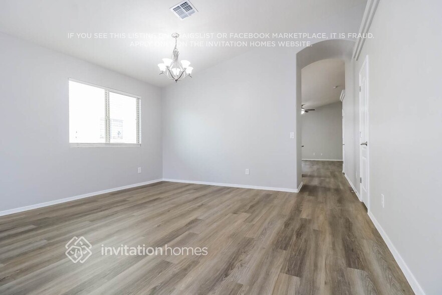 Building Photo - 21836 W Mohave St