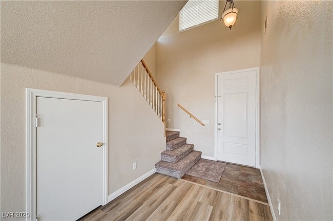 Building Photo - 5716 Breezy Wind Ct