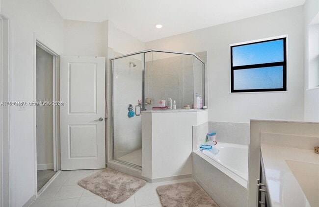 Building Photo - 10321 SW 232nd St