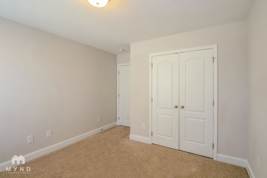 Building Photo - 7881 Waterwillow Dr