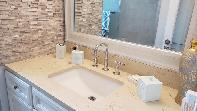 Building Photo - 3755 Via Poinciana