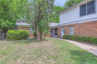 Building Photo - 1302 Radcliff Dr