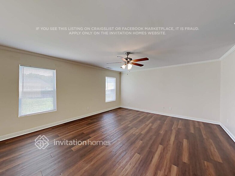 Building Photo - 9721 Hollyburgh Ter