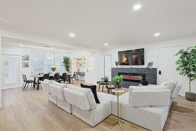 Building Photo - 260 McGraw Ln