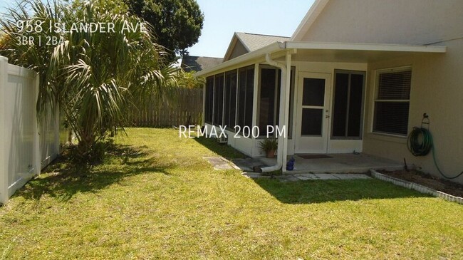 Building Photo - 958 Islander Ave