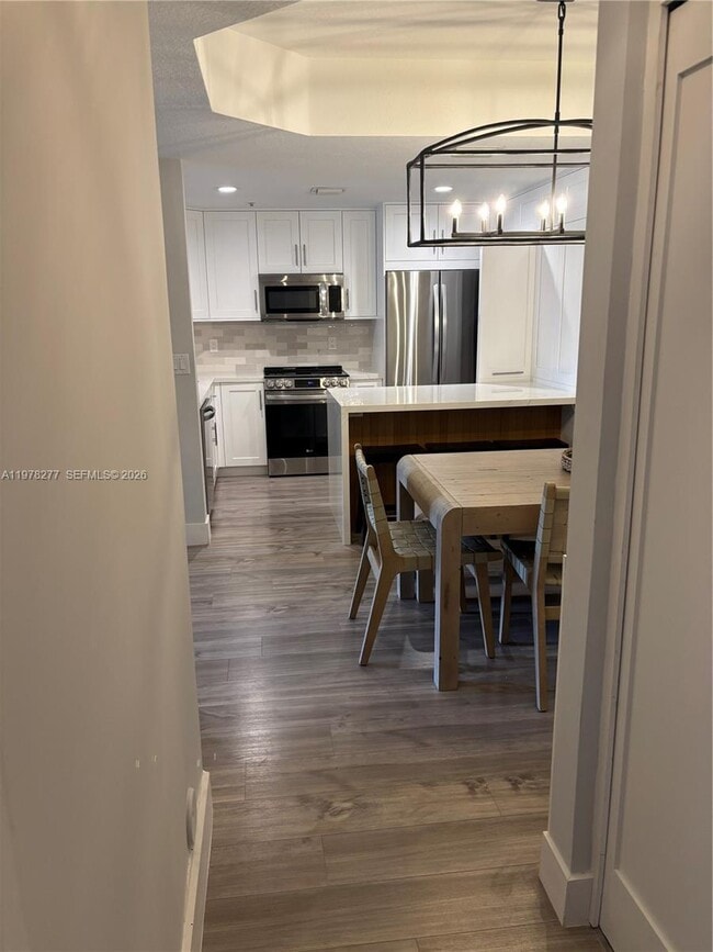 Building Photo - 6700 NW 114th Ave