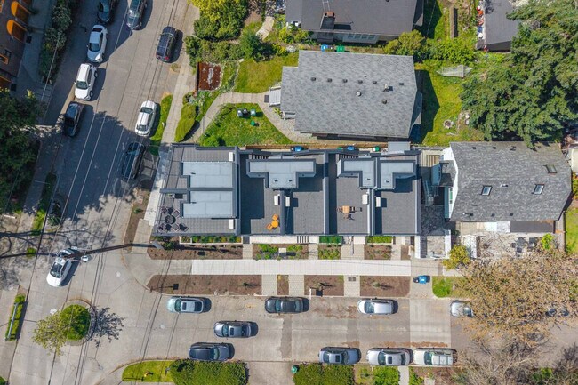 Building Photo - 3605 Linden Ave N
