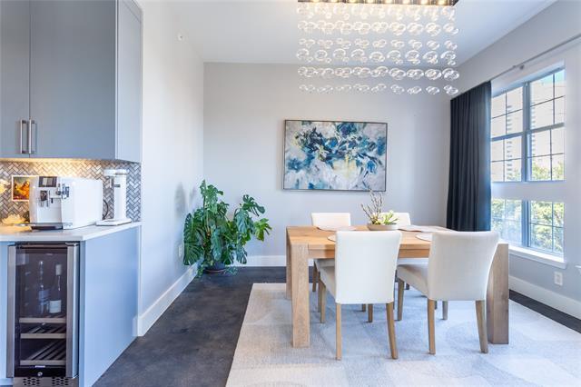 Building Photo - 3225 Turtle Creek Blvd Blvd