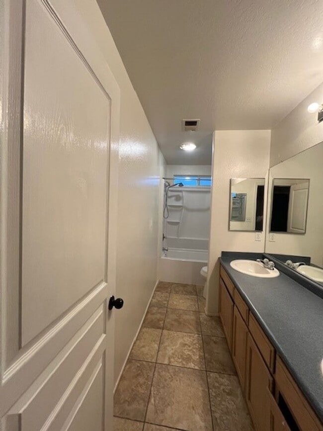 Building Photo - 11515 Presidential Rd