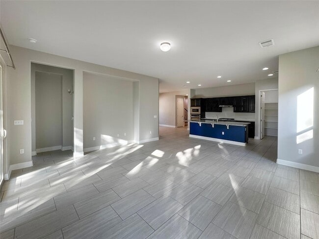 Building Photo - 7112 Cut Plains Trail