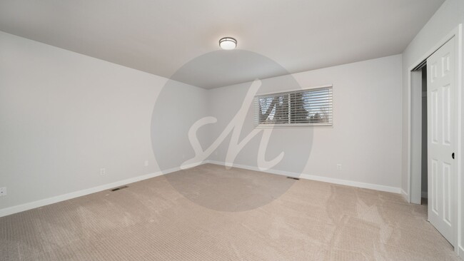 Building Photo - 4962 Filarees Cir