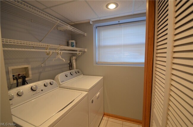 Building Photo - 3847 Neville Dr